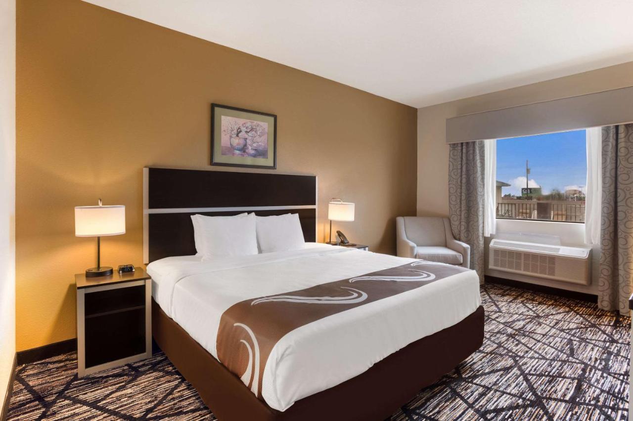 Quality Inn & Suites Pearl-Jackson Eksteriør bilde