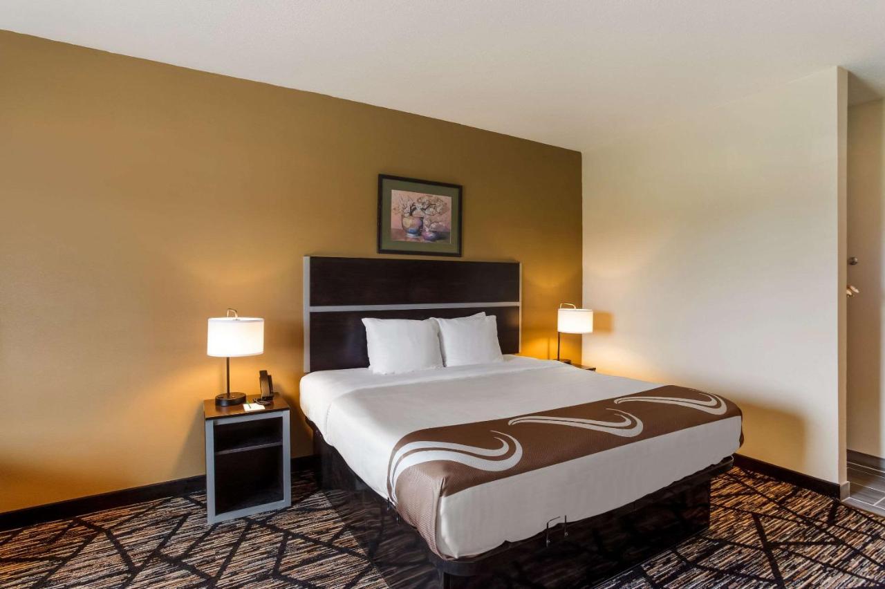 Quality Inn & Suites Pearl-Jackson Eksteriør bilde