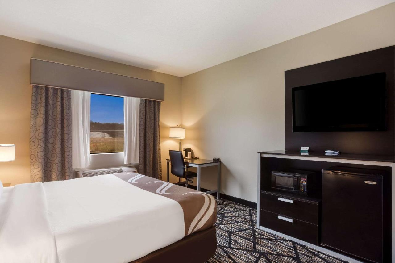 Quality Inn & Suites Pearl-Jackson Eksteriør bilde