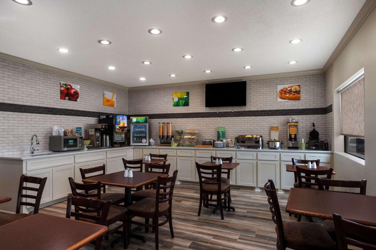 Quality Inn & Suites Pearl-Jackson Eksteriør bilde