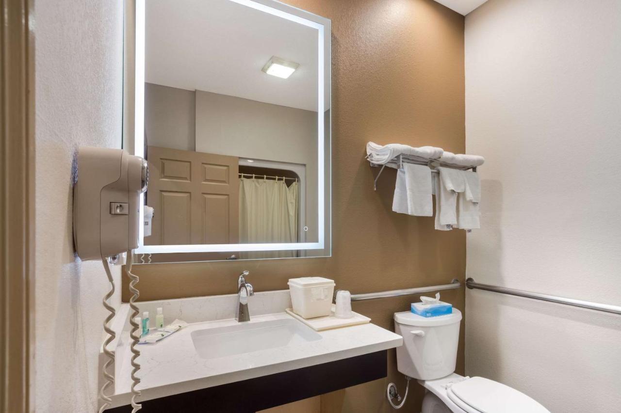 Quality Inn & Suites Pearl-Jackson Eksteriør bilde