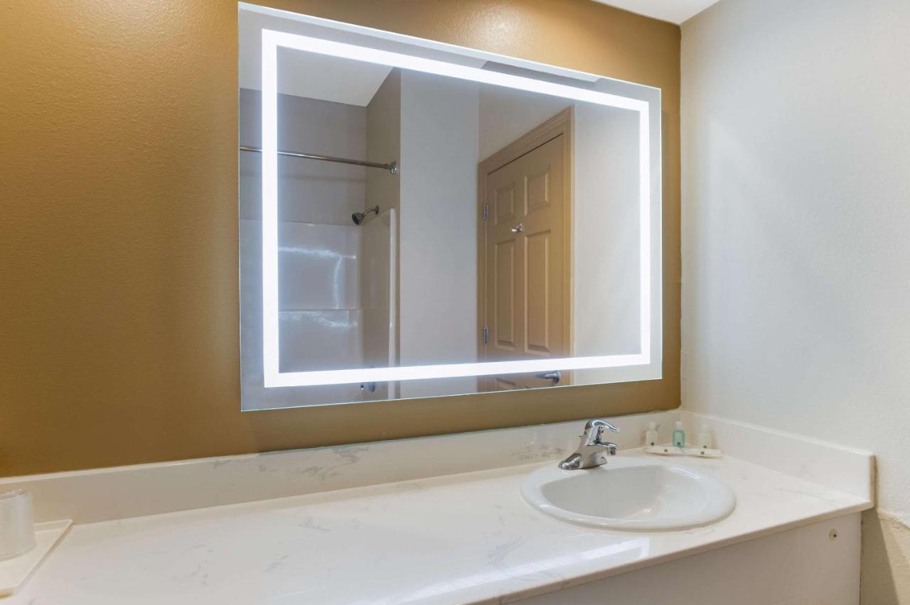Quality Inn & Suites Pearl-Jackson Eksteriør bilde