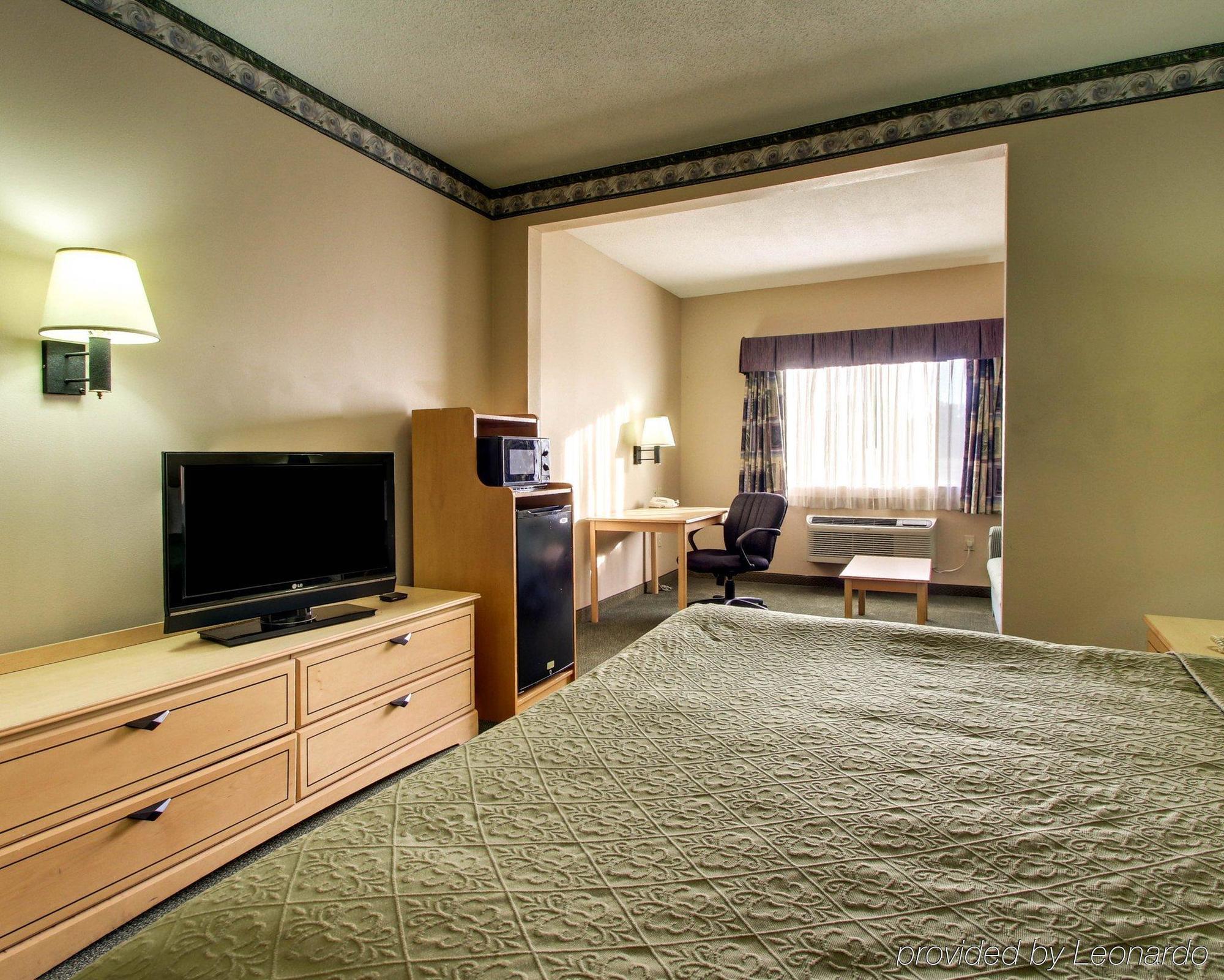 Quality Inn & Suites Pearl-Jackson Eksteriør bilde