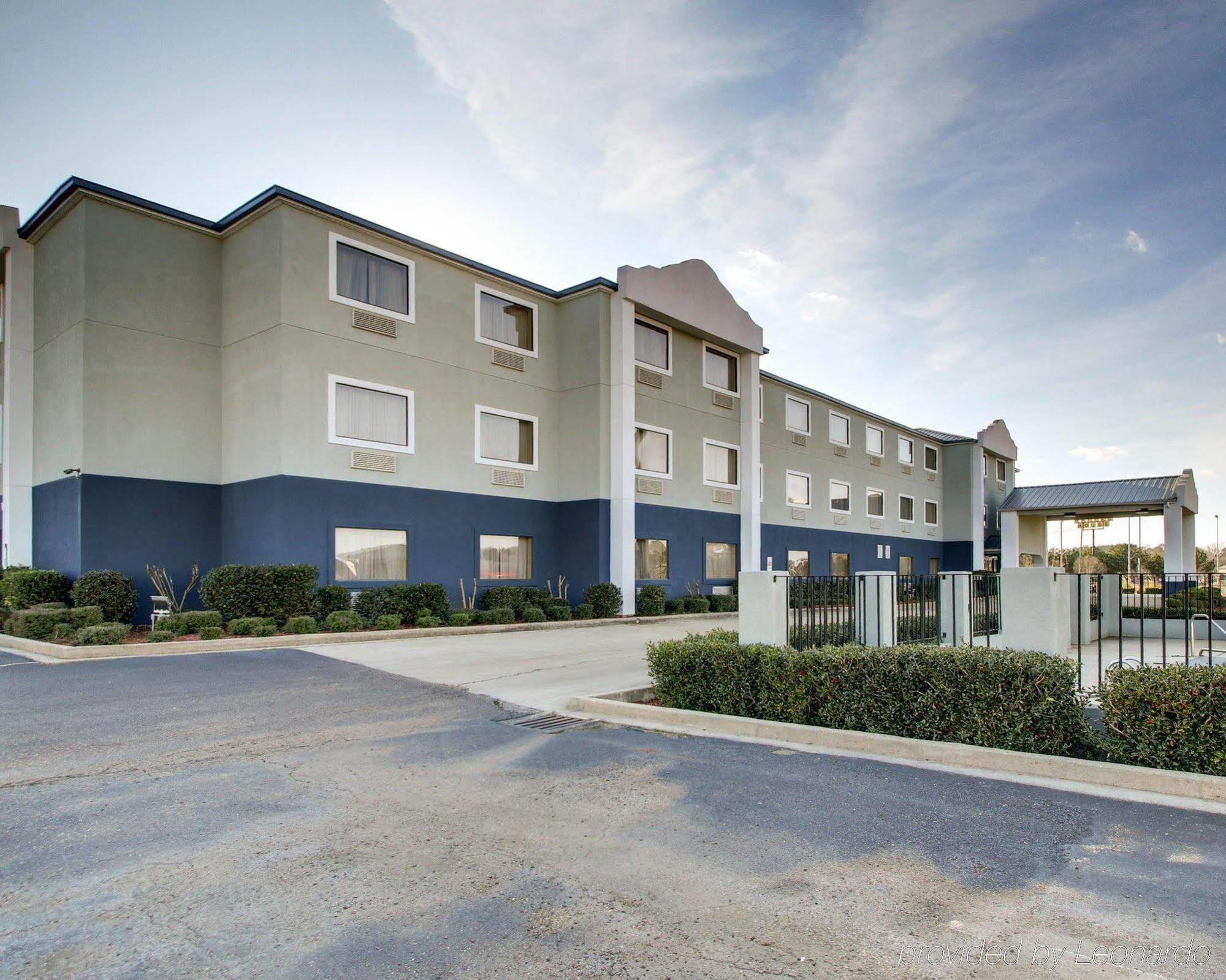 Quality Inn & Suites Pearl-Jackson Eksteriør bilde