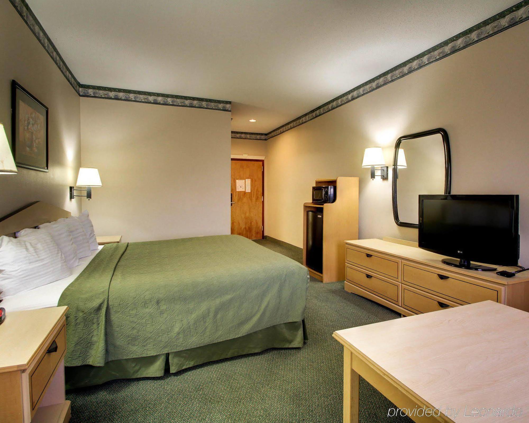 Quality Inn & Suites Pearl-Jackson Eksteriør bilde