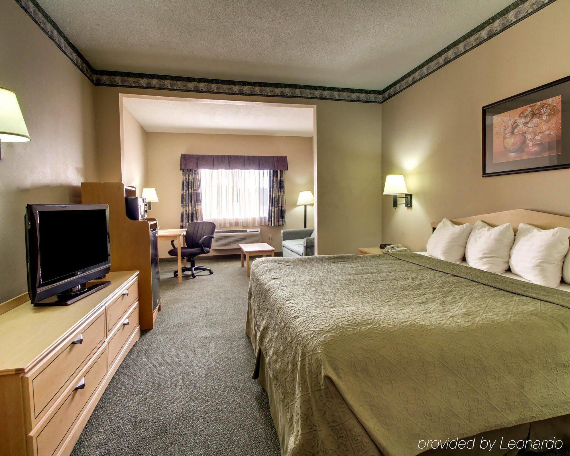 Quality Inn & Suites Pearl-Jackson Eksteriør bilde
