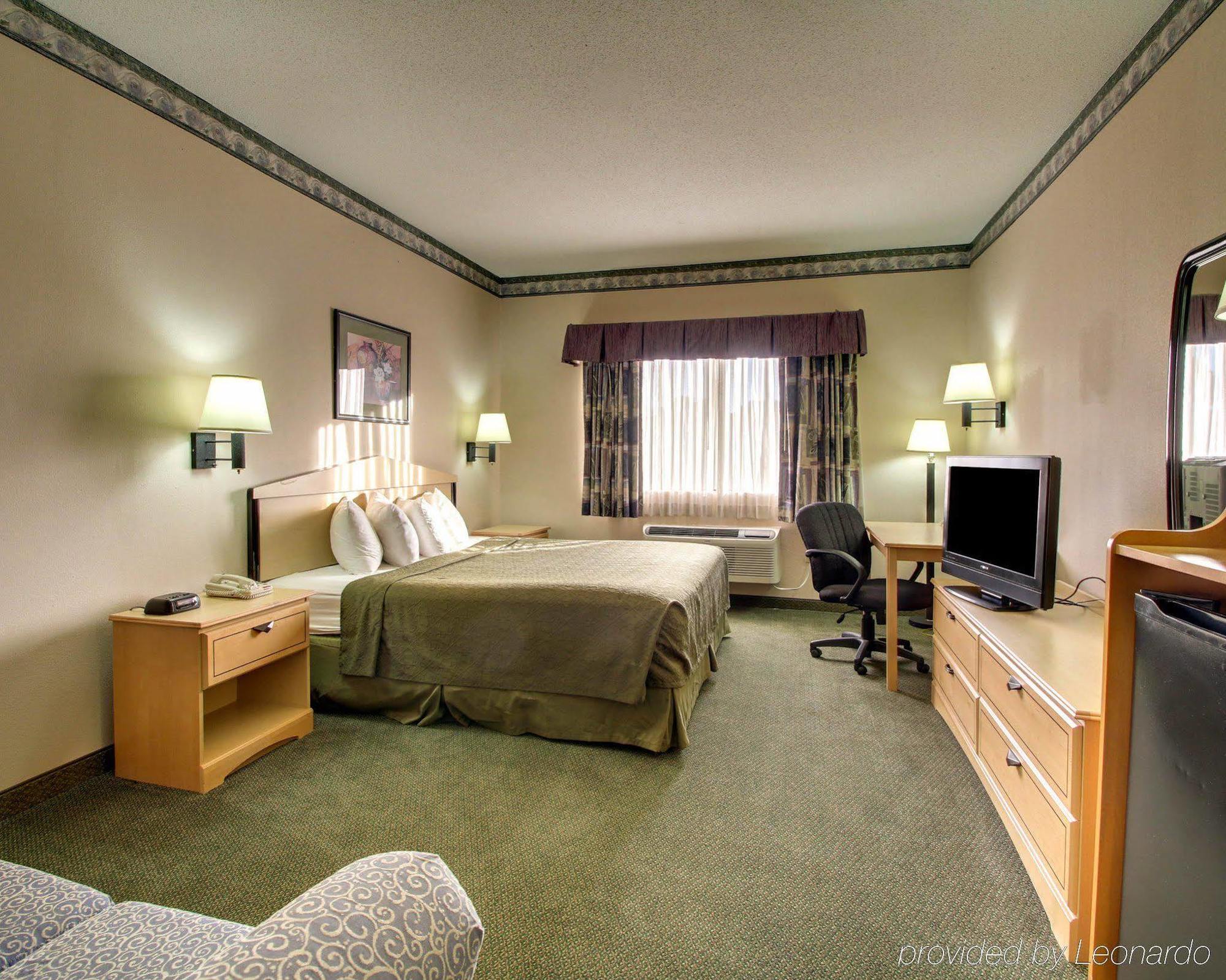 Quality Inn & Suites Pearl-Jackson Eksteriør bilde