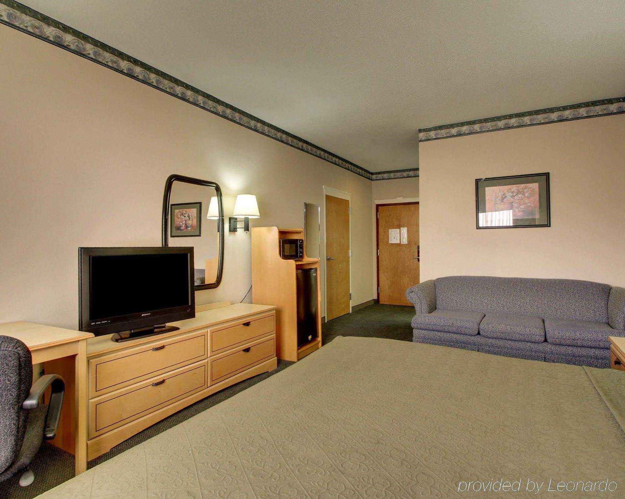 Quality Inn & Suites Pearl-Jackson Eksteriør bilde